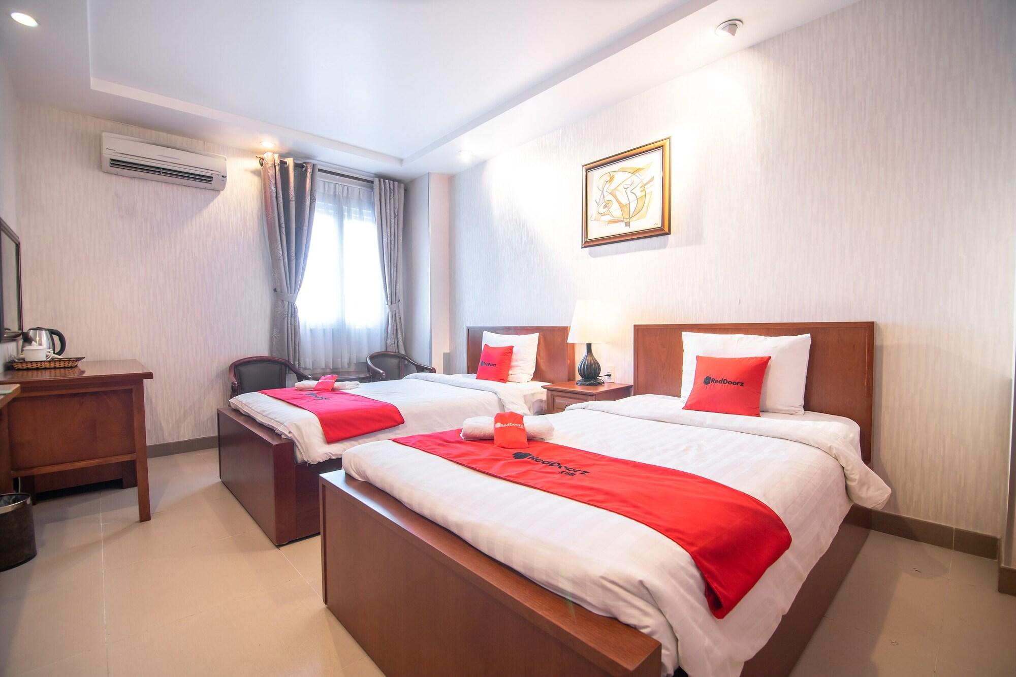 RedDoorz Premium White Lion Hotel Ho Chi Minh Zewnętrze zdjęcie