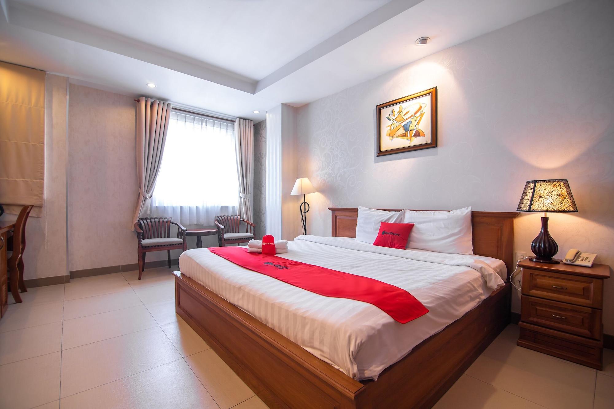 RedDoorz Premium White Lion Hotel Ho Chi Minh Zewnętrze zdjęcie