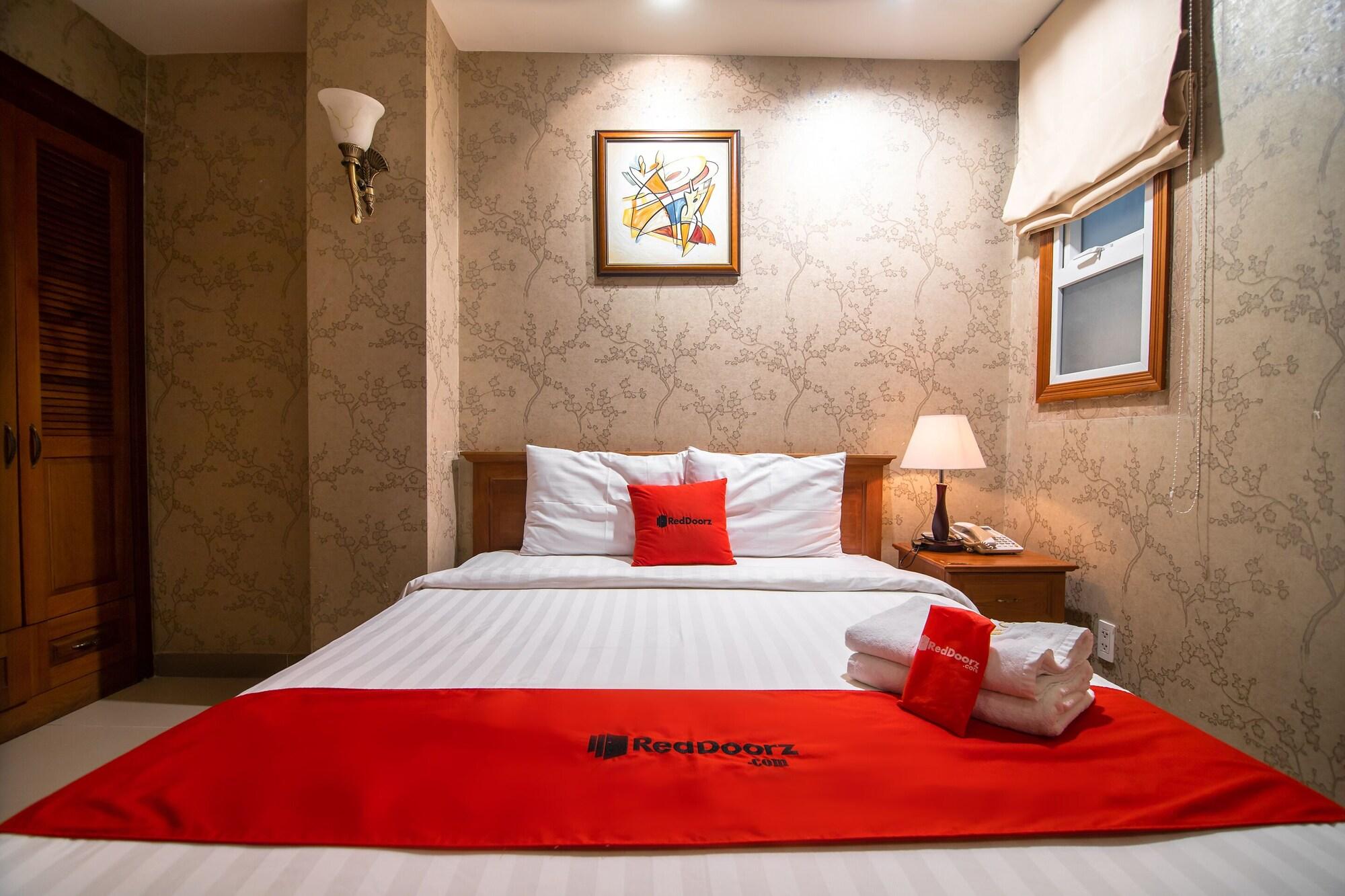 RedDoorz Premium White Lion Hotel Ho Chi Minh Zewnętrze zdjęcie
